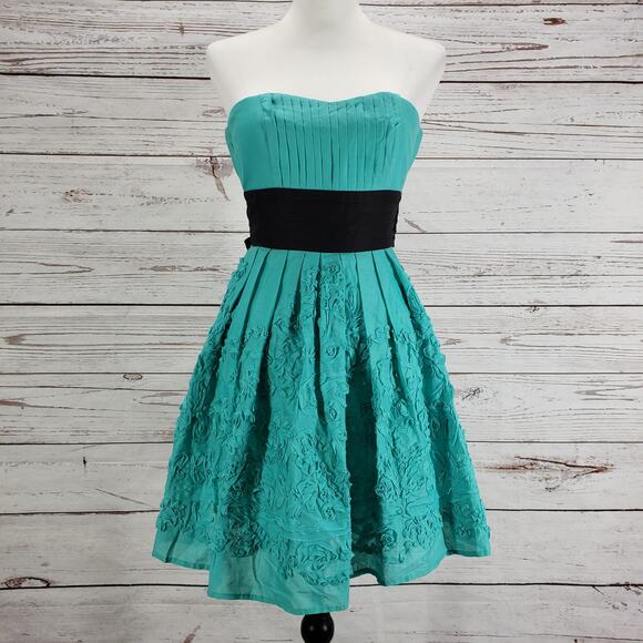 B. Darlin Women's Teal Floral Sweetheart Pleated Fit and Flare Dress 3/4 - Picture 1 of 15